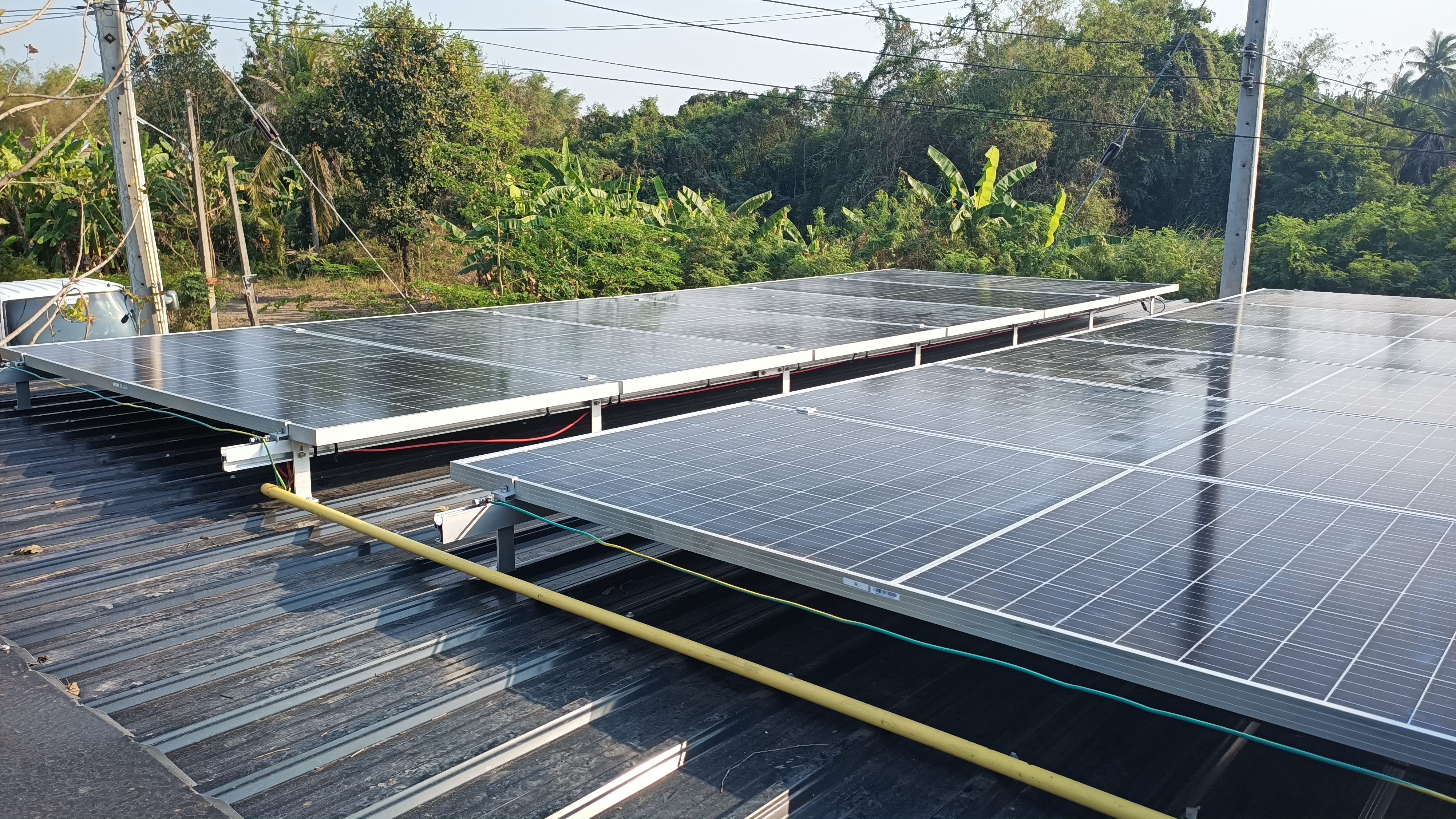 ติดตั้งระบบ Solar Roof On-Grid 10kW บ้านพักอาศัย 3 ชั้น